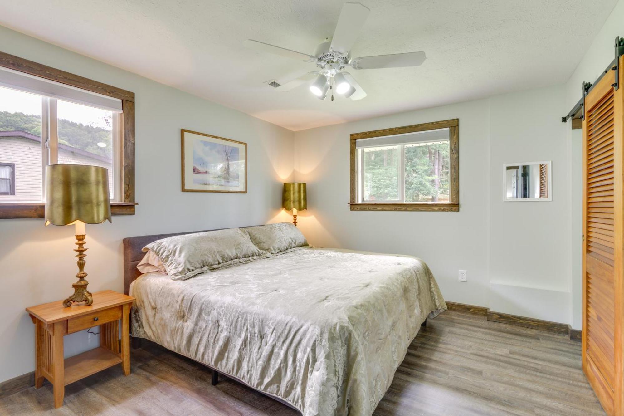 Cottage With Yard And Grill About 21 Mi To Hocking Hills! Nelsonville Exteriér fotografie