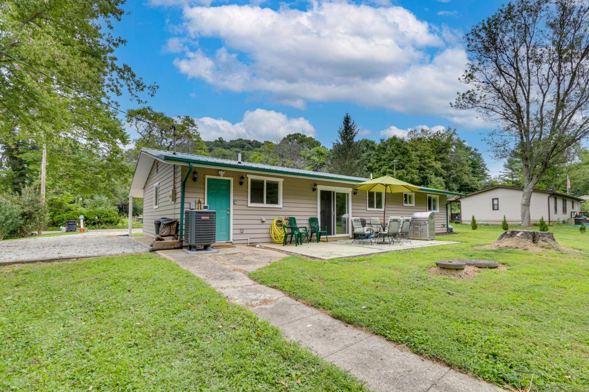 Cottage With Yard And Grill About 21 Mi To Hocking Hills! Nelsonville Exteriér fotografie